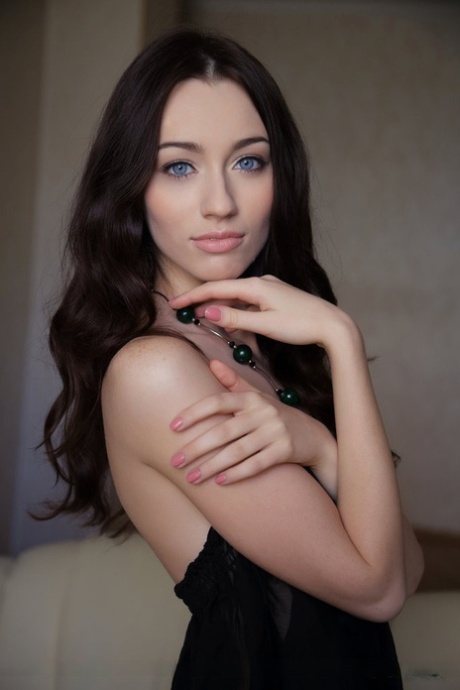 Zsanett Tormay star erotic gallery