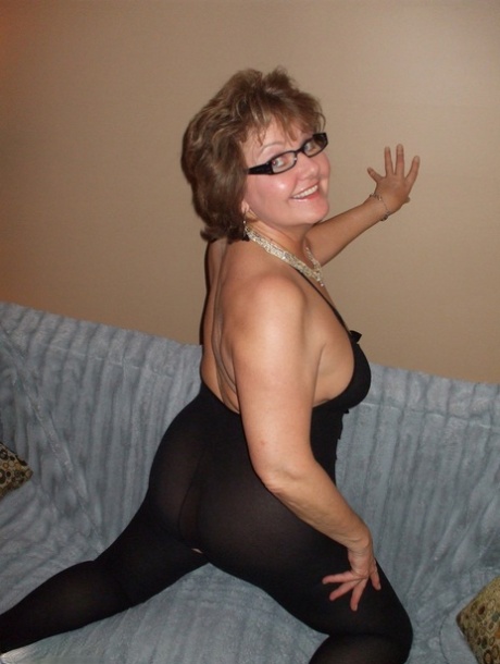 older women discord hot galleries