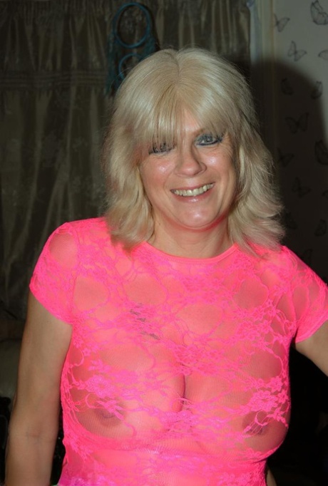 mature women wearing bikinis beautiful xxx pics