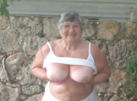 saggy wrinkled granny red beautiful xxx galleries