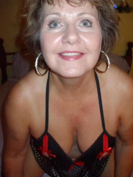 mature womans erotic archive