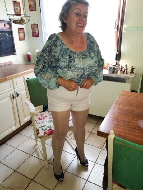 granny nylon legs hot sexy img