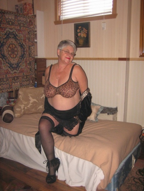 granny bet fuck xxx pic