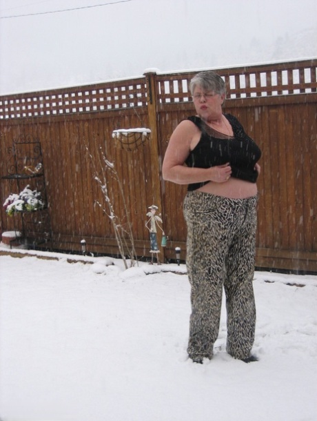 big hip old women exclusive picture