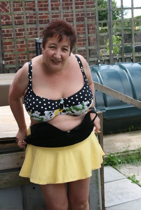 very old fat saggy granny free sexy pictures