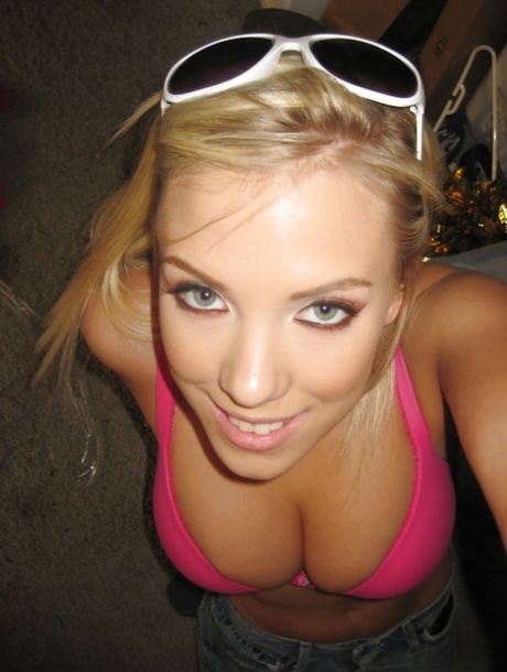 Bibi Jones model porn pic