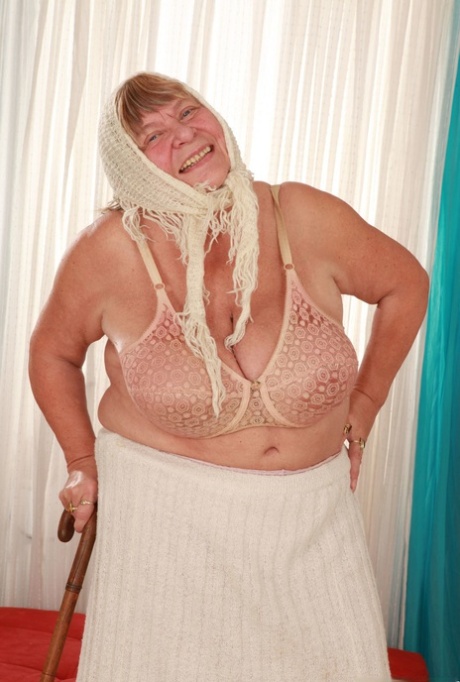 granny romantic fuck nudes image