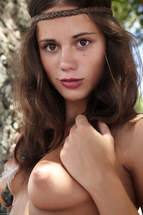 Little Caprice star adult pic