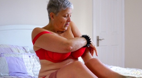 granny mature anal free gallery